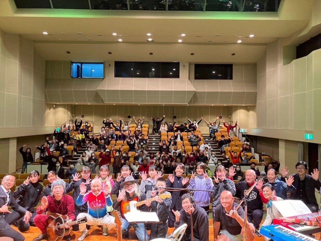 おとむすびは愛知県・安城・西尾・刈谷・碧南・知立の演奏サービス(音楽演奏・音楽教室・音楽レッスン・文化体験事業)を提供しています