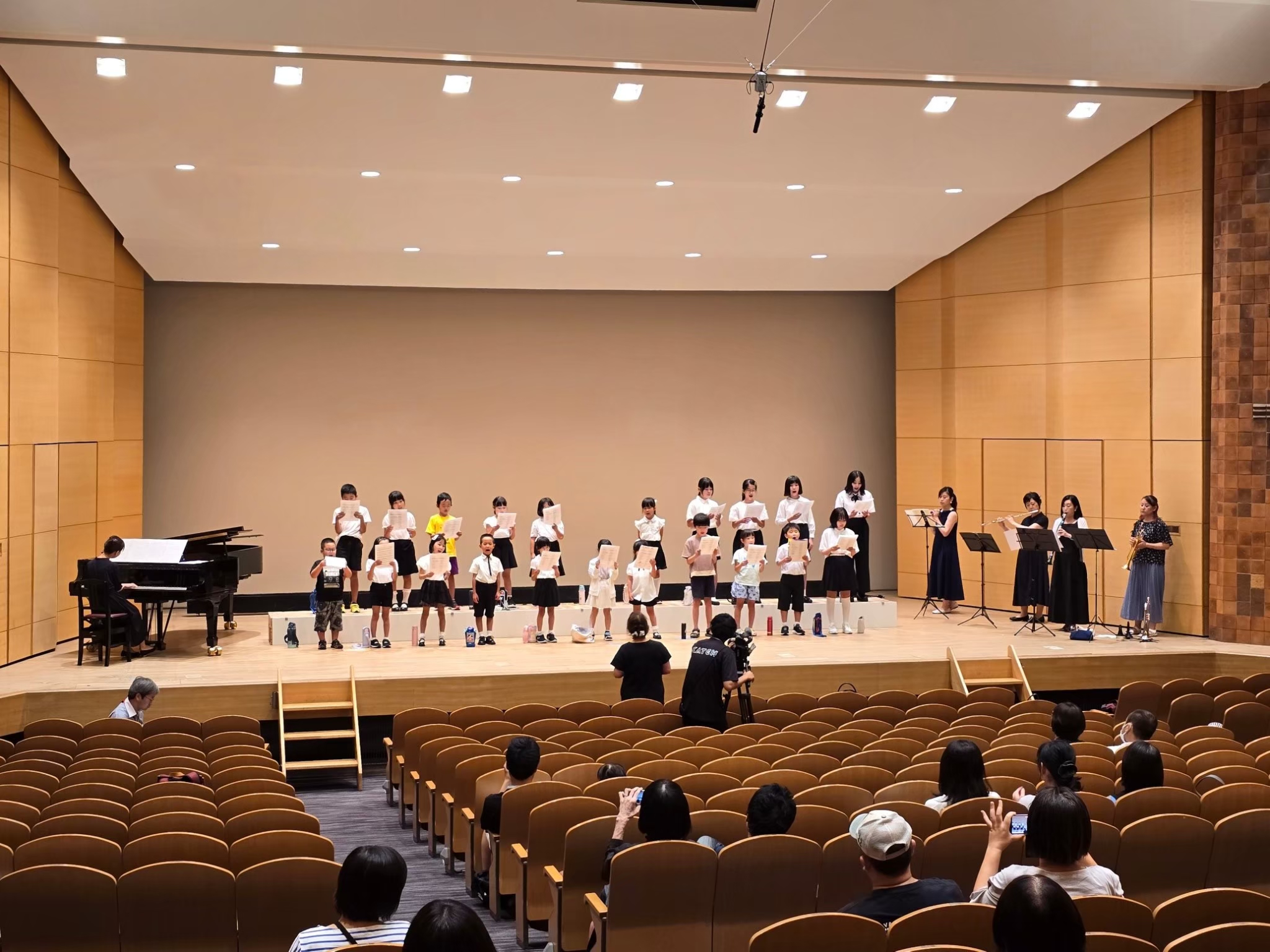 おとむすびは愛知県・安城・西尾・刈谷・碧南・知立の演奏サービス(音楽演奏・音楽教室・音楽レッスン・文化体験事業)を提供しています