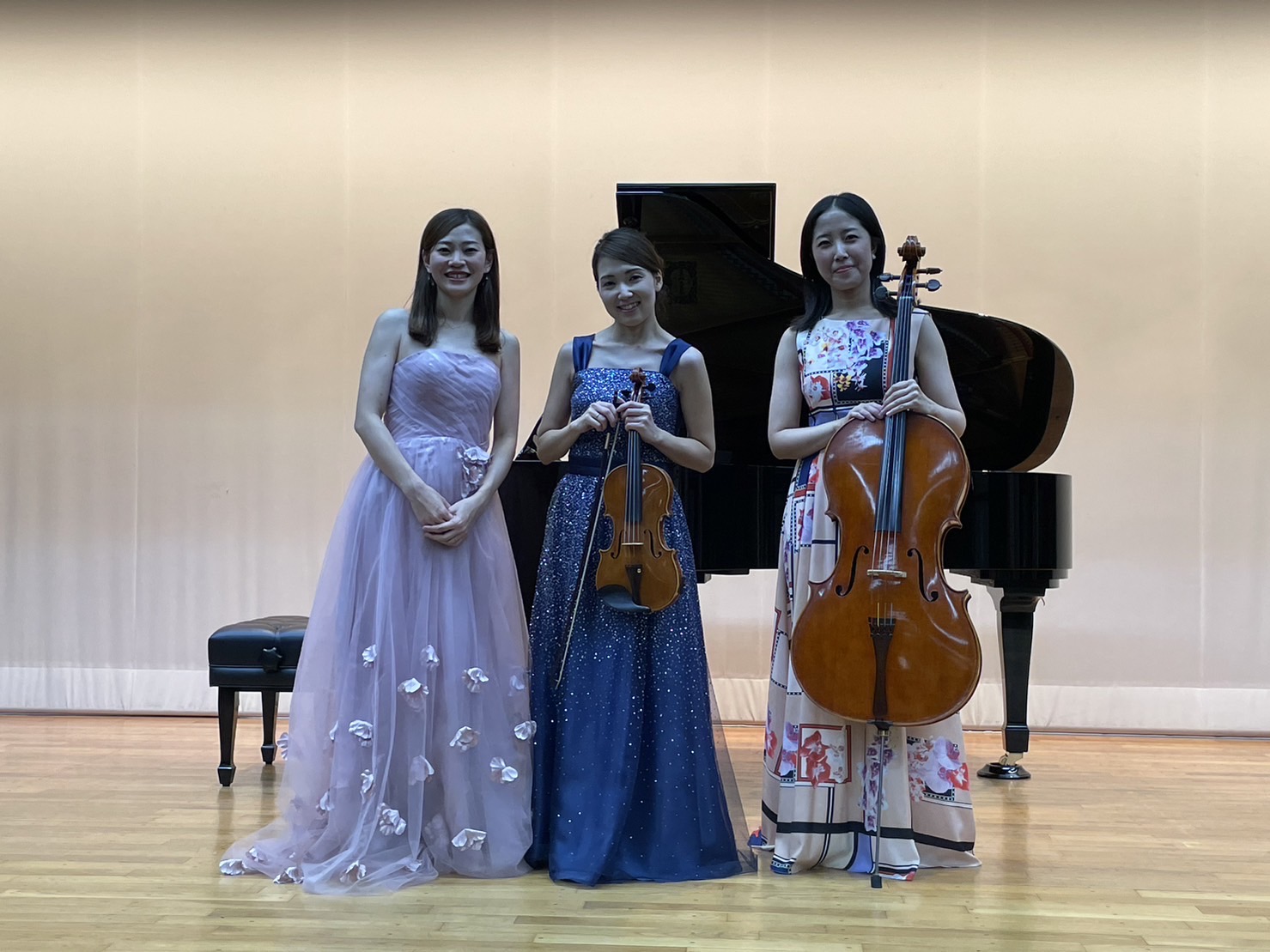 おとむすびは愛知県・安城・西尾・刈谷・碧南・知立の演奏サービス(音楽演奏・音楽教室・音楽レッスン・文化体験事業)を提供しています