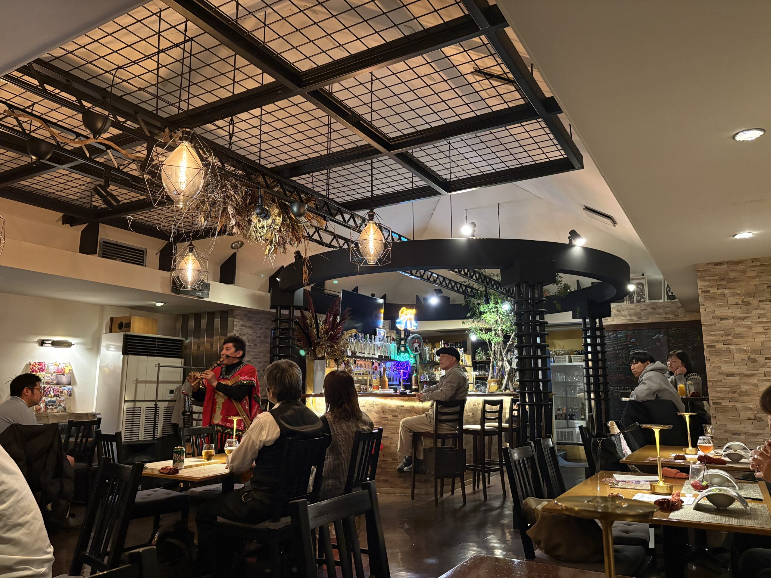 おとむすびは愛知県・安城・西尾・刈谷・碧南・知立の演奏サービス（音楽演奏・音楽教室・音楽レッスン・文化体験事業）を提供しています