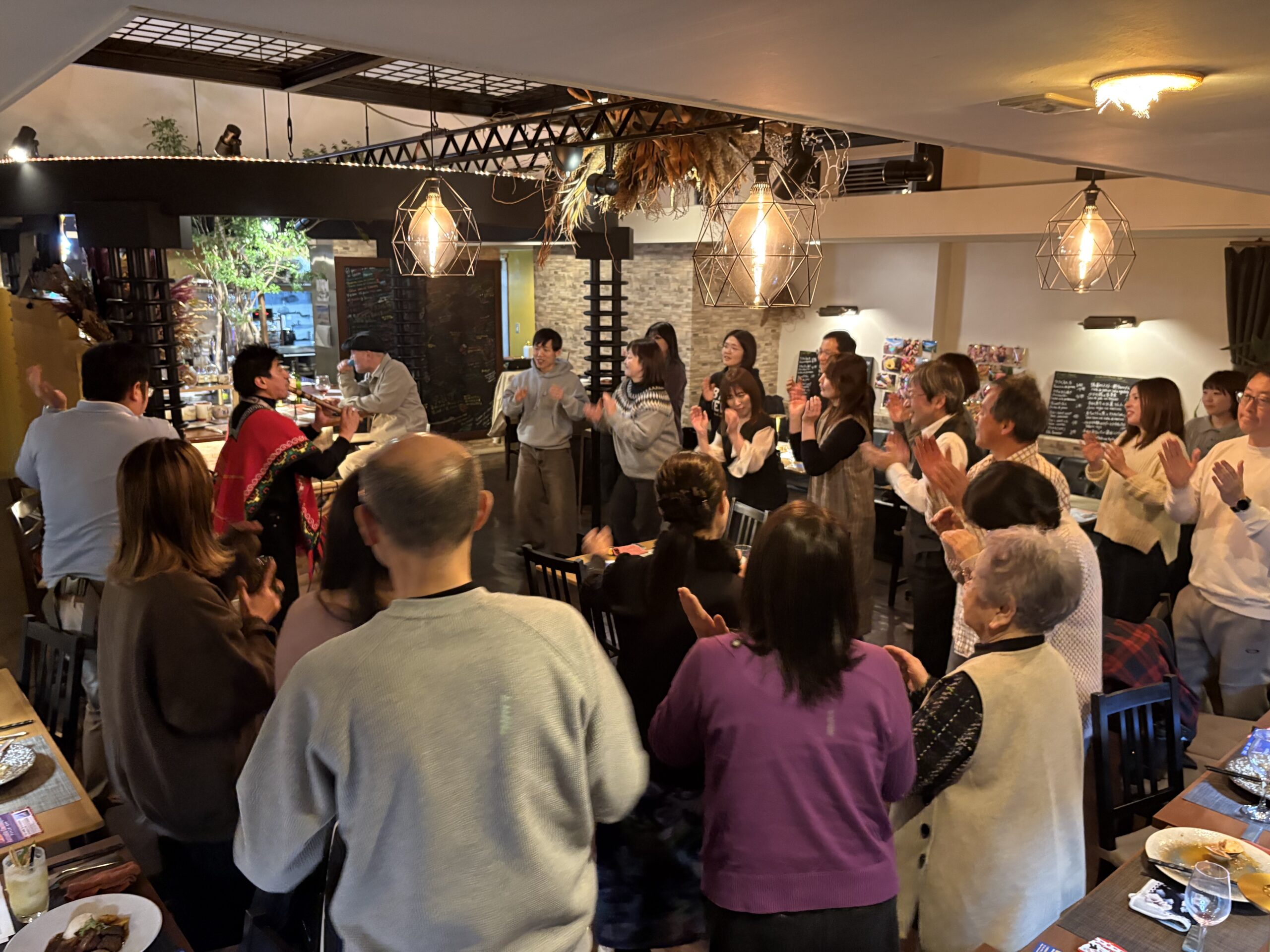 おとむすびは愛知県・安城・西尾・刈谷・碧南・知立の演奏サービス（音楽演奏・音楽教室・音楽レッスン・文化体験事業）を提供しています