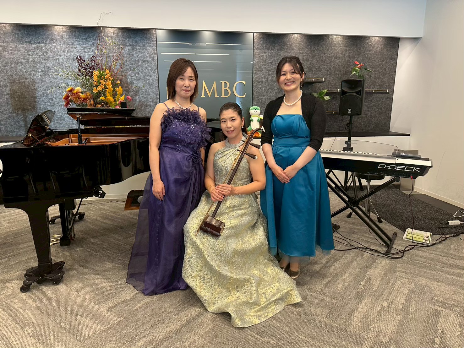 おとむすびは愛知県・安城・西尾・刈谷・碧南・知立の演奏サービス（音楽演奏・音楽教室・音楽レッスン・文化体験事業）を提供しています