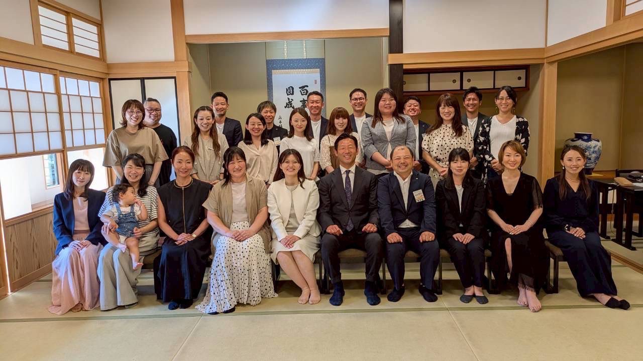 おとむすびは愛知県・安城・西尾・刈谷・碧南・知立の演奏サービス（音楽演奏・音楽教室・音楽レッスン・文化体験事業）を提供しています