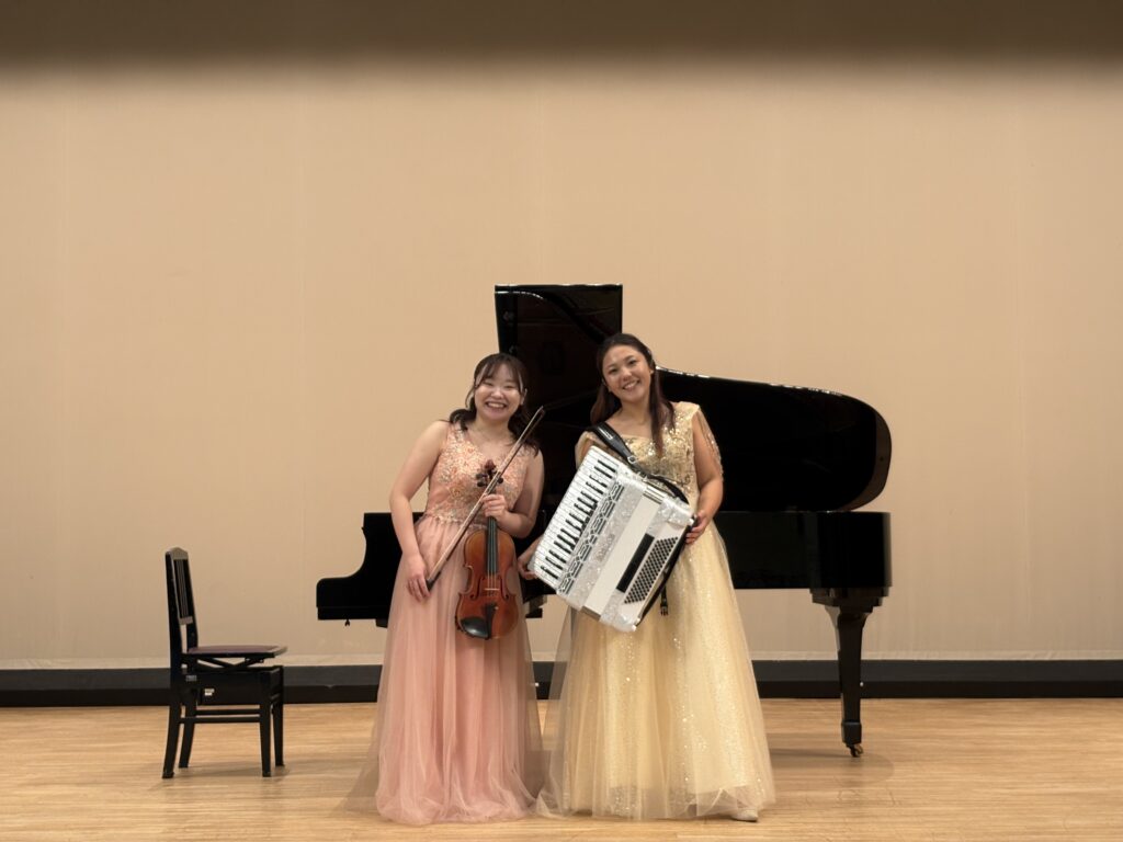 朝のひとときを音楽とともに楽しむ「カーネーションコンサート」（ヴァイオリン／ピアノ）|おとむすびは愛知県・安城・西尾・刈谷・碧南・知立の演奏サービス（音楽演奏・音楽教室・音楽レッスン・文化体験事業）を提供しています