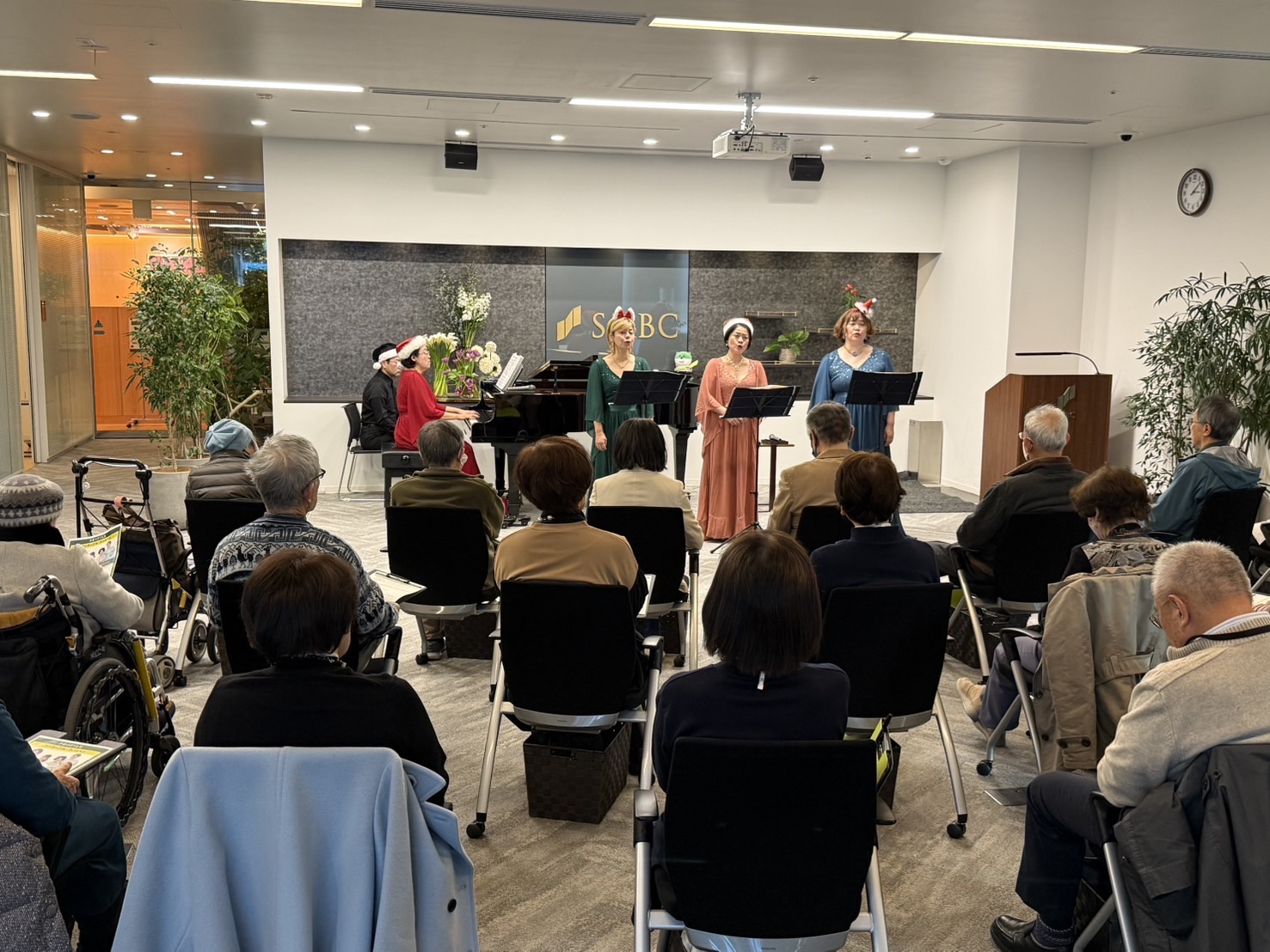 おとむすびは愛知県・安城・西尾・刈谷・碧南・知立の演奏サービス（音楽演奏・音楽教室・音楽レッスン・文化体験事業）を提供しています