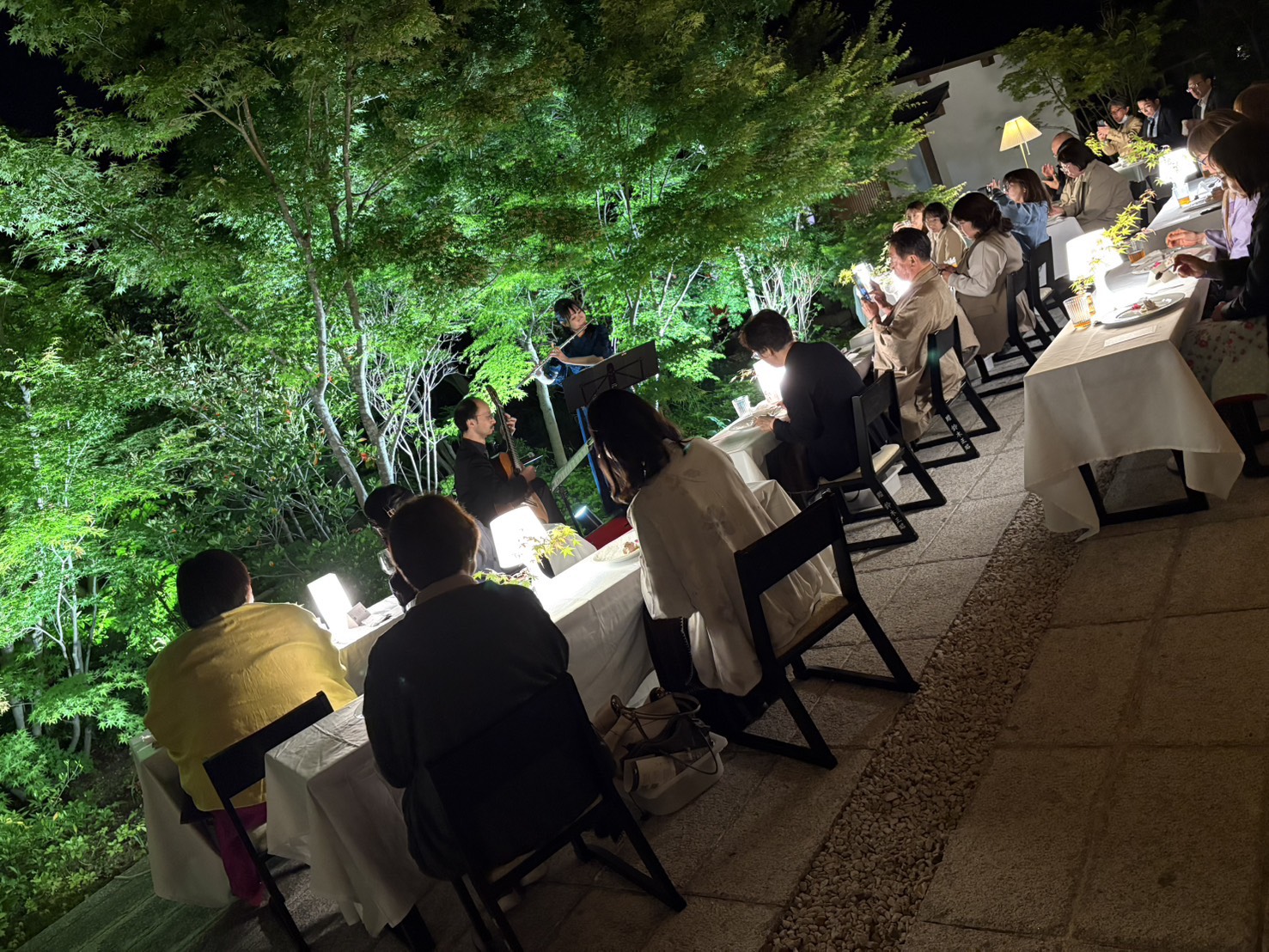 おとむすびは愛知県・安城・西尾・刈谷・碧南・知立の演奏サービス（音楽演奏・音楽教室・音楽レッスン・文化体験事業）を提供しています