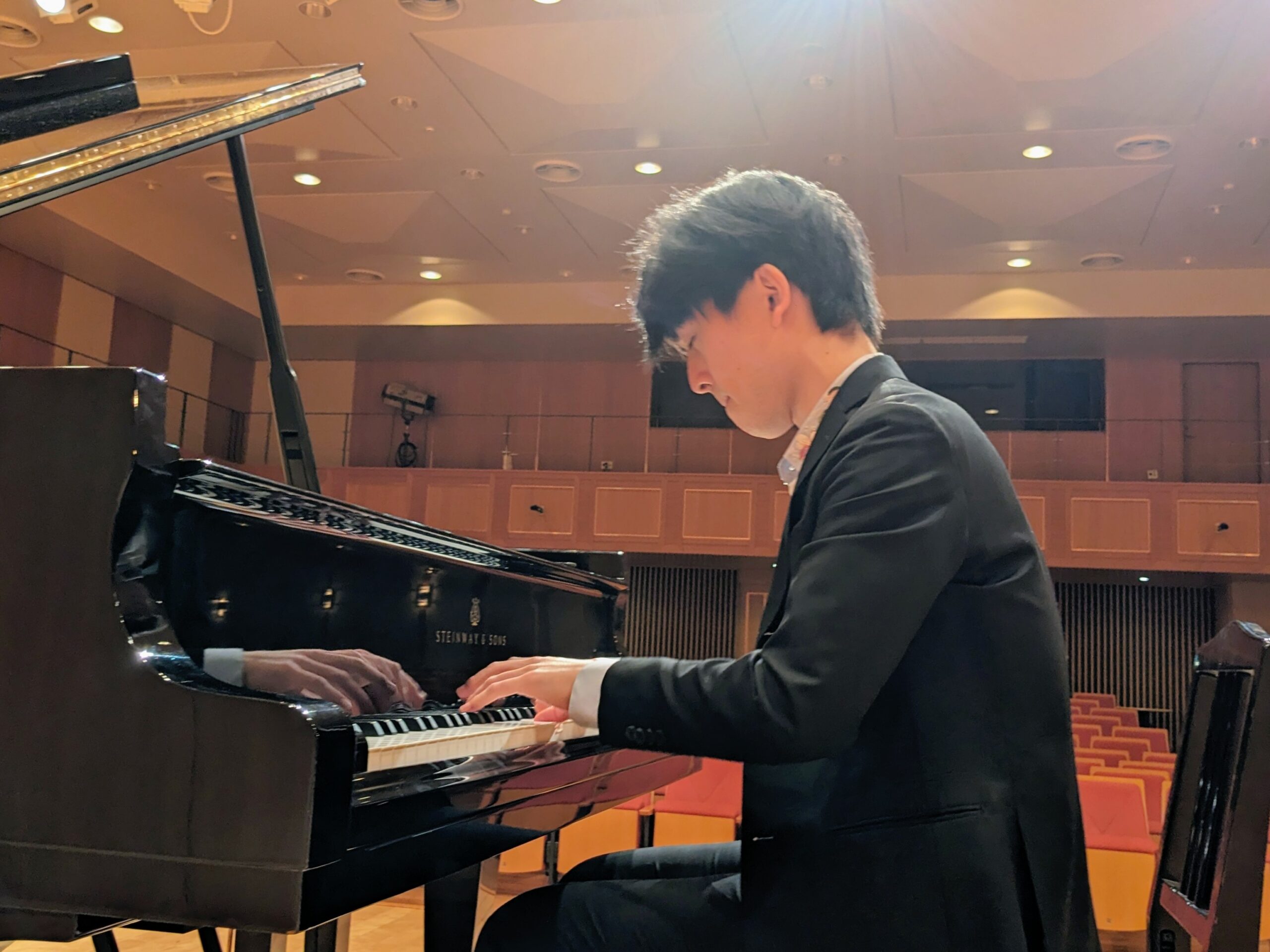 おとむすびは愛知県・安城・西尾・刈谷・碧南・知立の演奏サービス（音楽演奏・音楽教室・音楽レッスン・文化体験事業）を提供しています